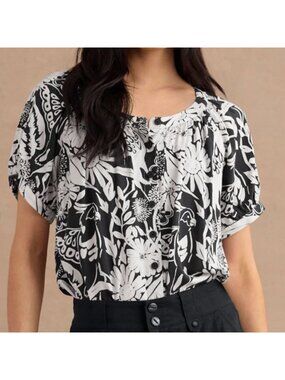 CABI Rio Blouse Short Sleeve Black & White Tropical Floral Print Sz L #5035 EUC